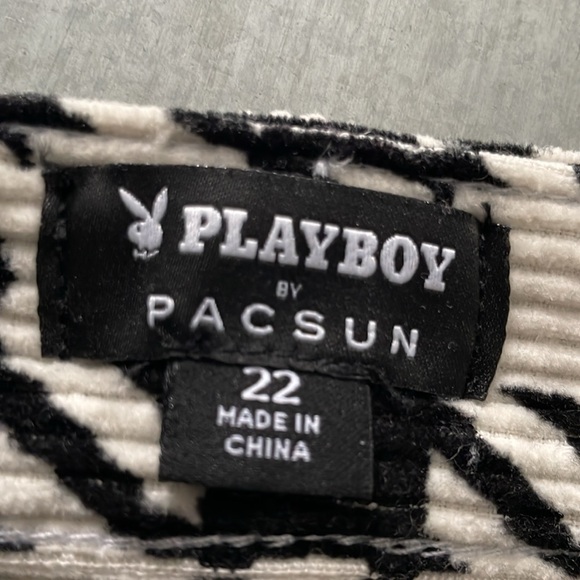 Playboy By PacSun Houndstooth Slit High Waisted Mini Skirt - Size 22 - Picture 14 of 16